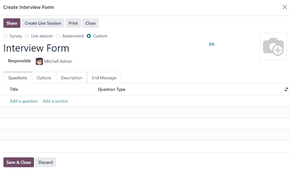 空白面试表格模态。